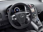 Toyota Auris HSD 2010 года